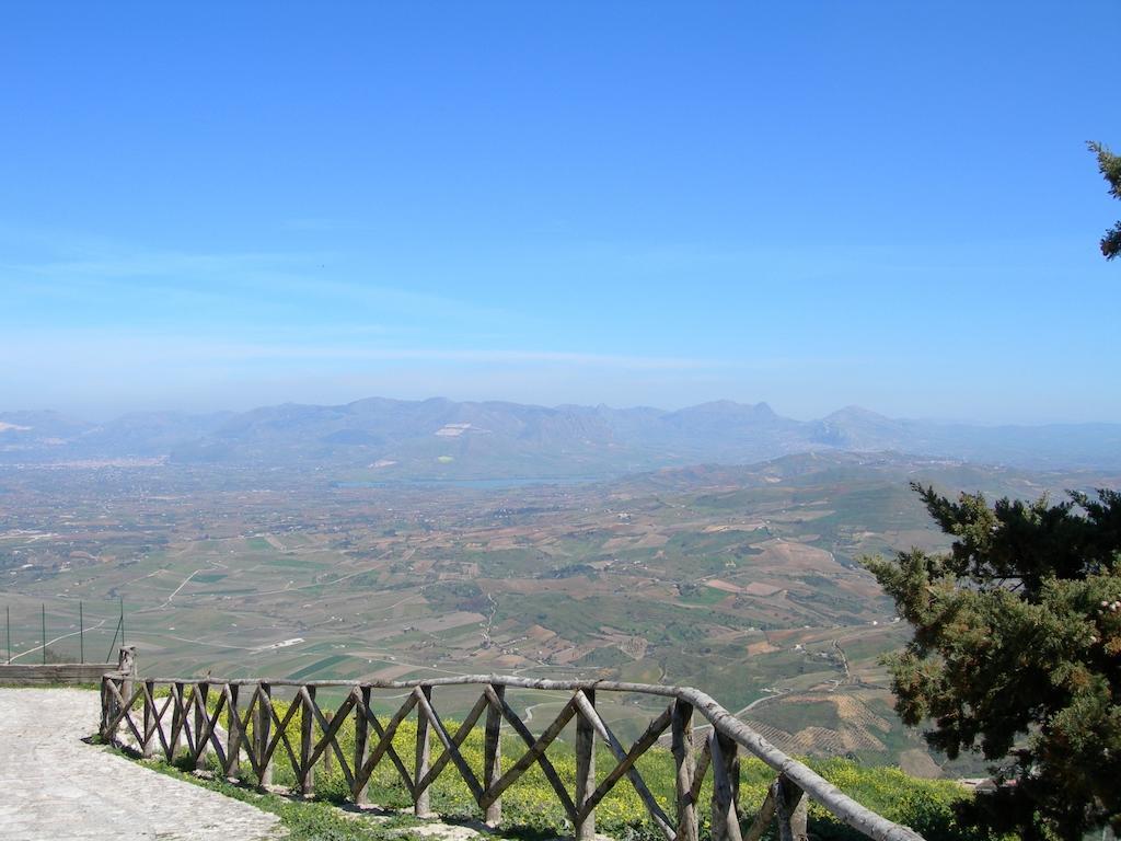 Ostello Cielo D'Alcamo Exterior foto